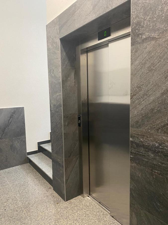 Iskra Appartement Banja Luka Buitenkant foto