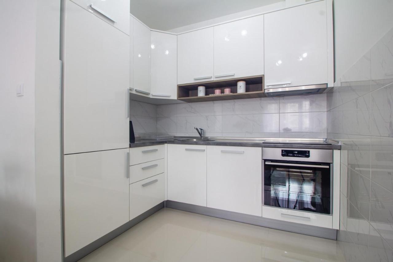 Iskra Appartement Banja Luka Buitenkant foto