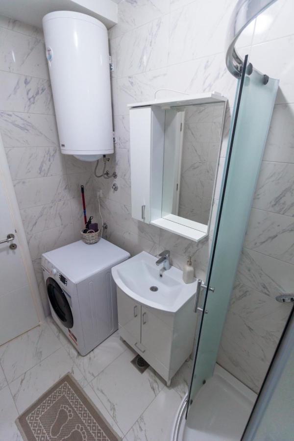 Iskra Appartement Banja Luka Buitenkant foto